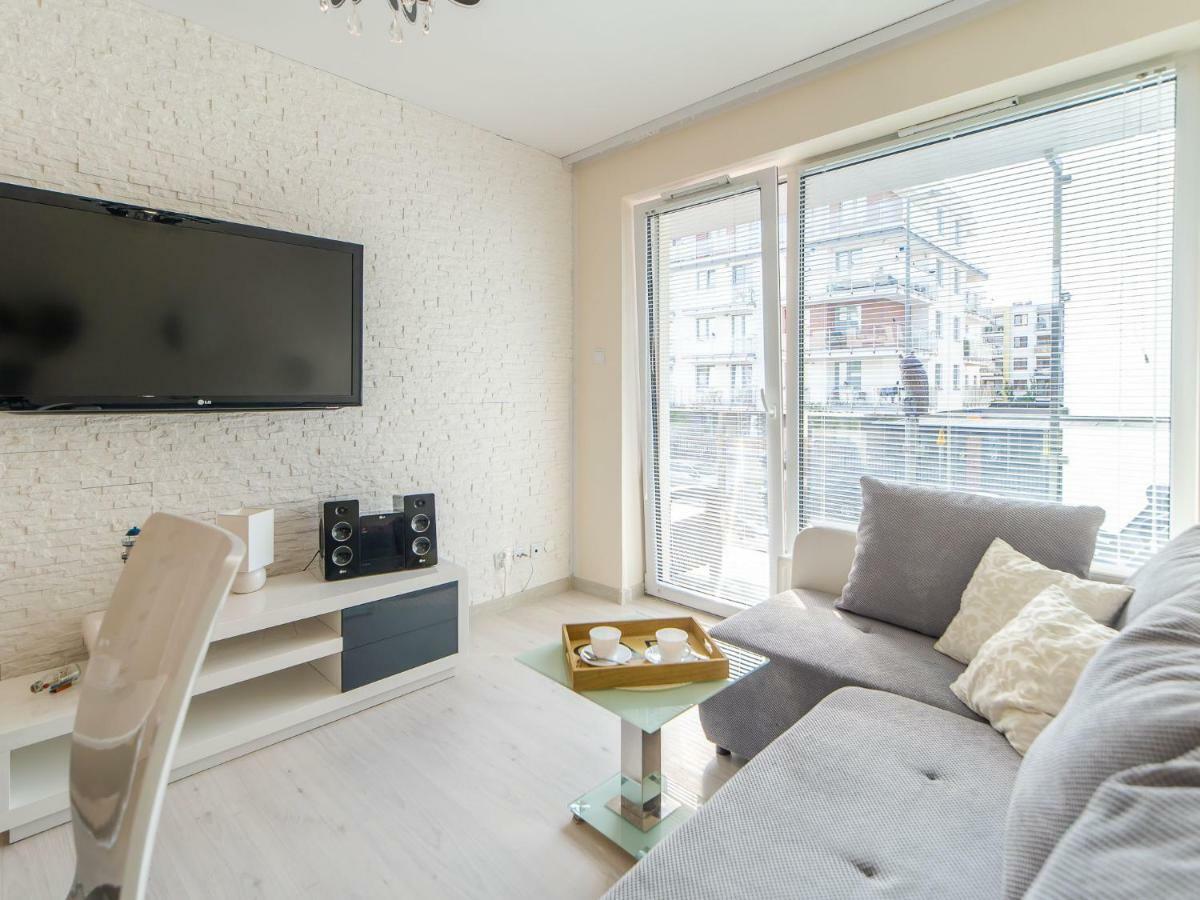 Color Apartments Apartament Black & White Kolobrzeg Bagian luar foto