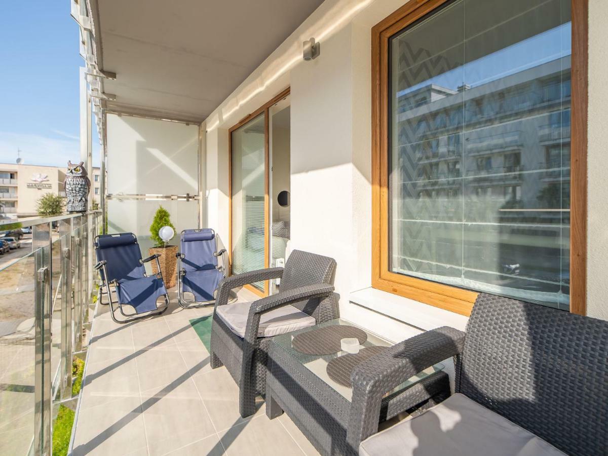 Color Apartments Apartament Black & White Kolobrzeg Bagian luar foto