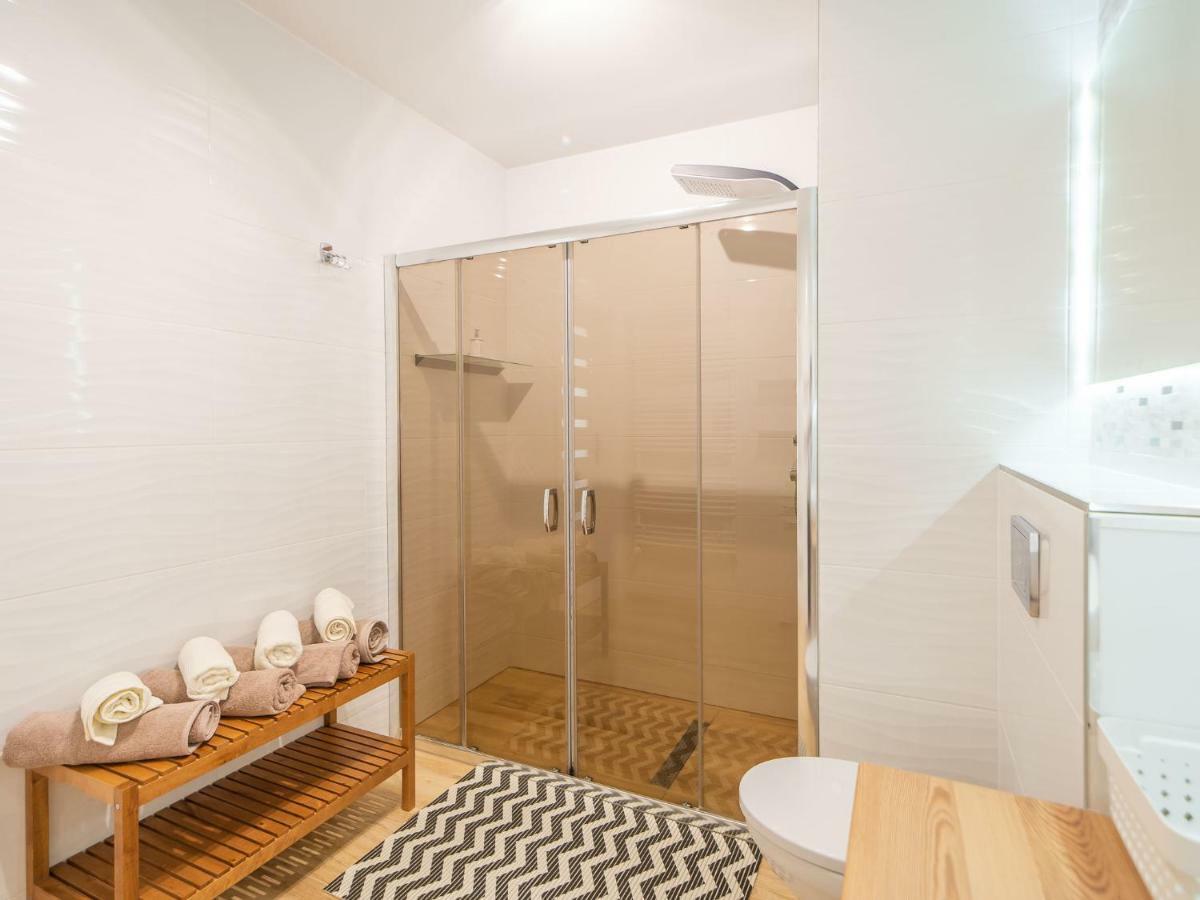 Color Apartments Apartament Black & White Kolobrzeg Bagian luar foto